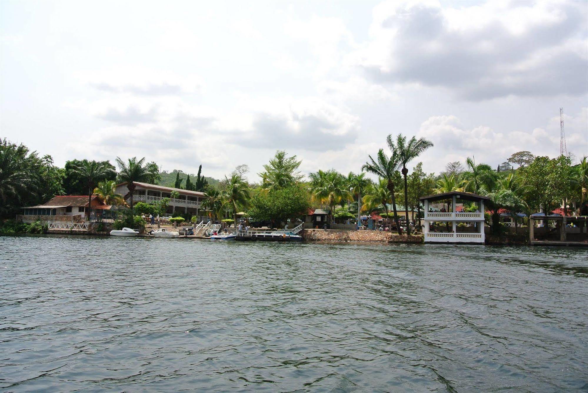 Akosombo Continental Hotel Εξωτερικό φωτογραφία